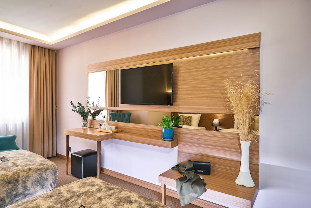 Atro Hotel 22/44