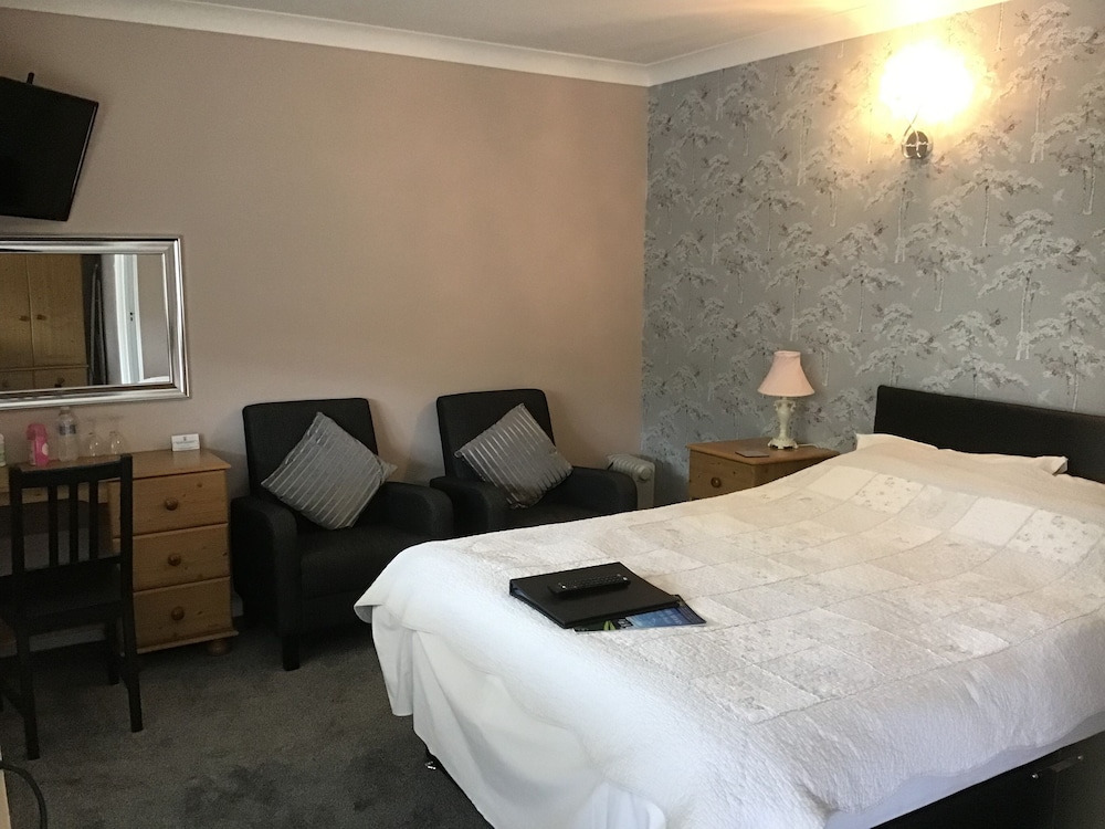 The New Inn Motel 5/93