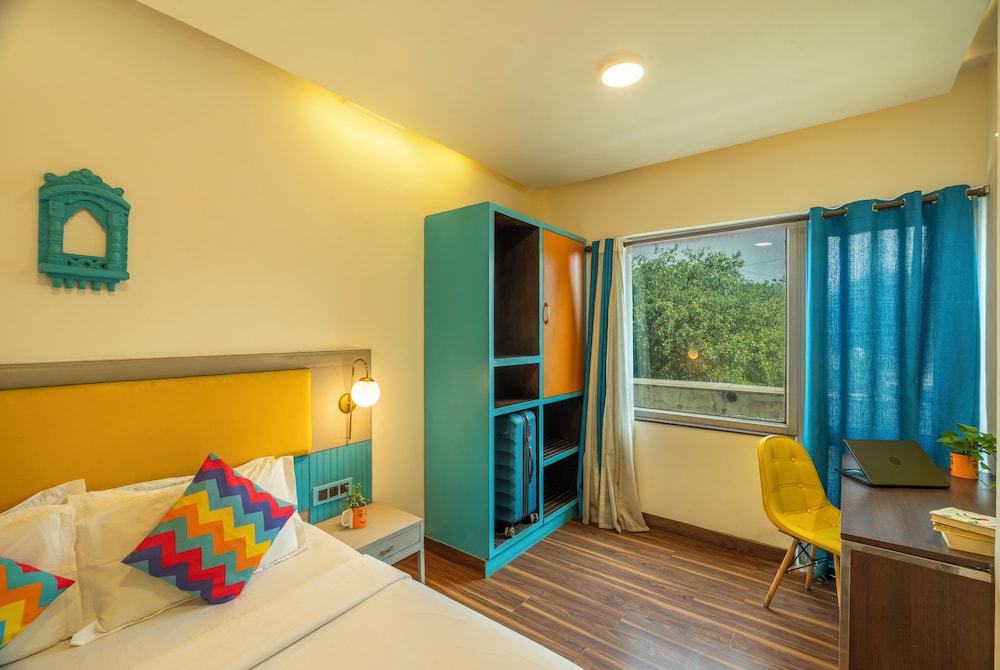 Stops Hostels- New Delhi 13/47
