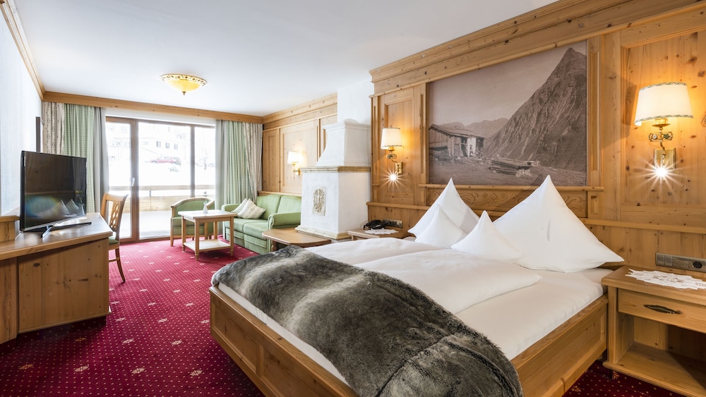 Almhof Hotel 15/48