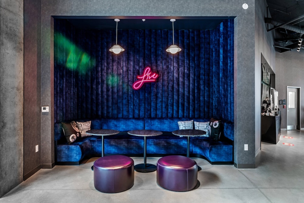 Aloft Columbus Easton 19/38