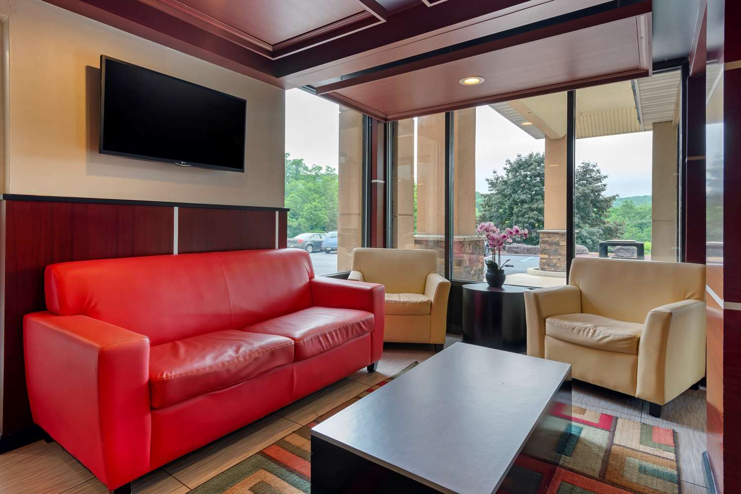 Best Western Plus Poconos Hotel 33/43