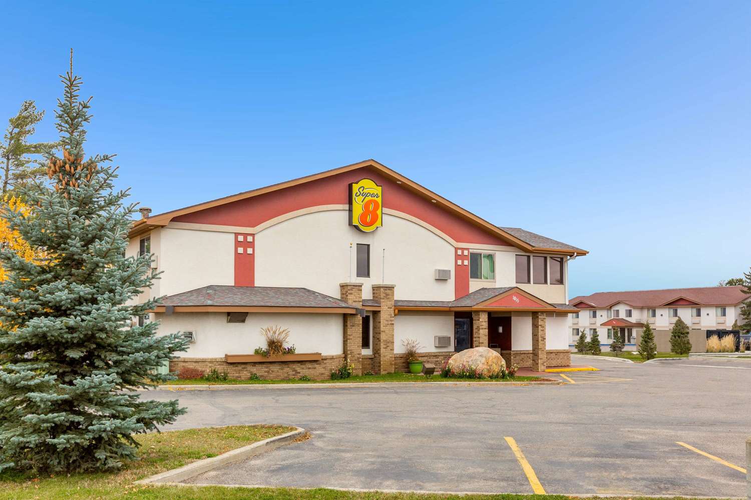 Super 8 By Wyndham Bemidji Mn 2/28