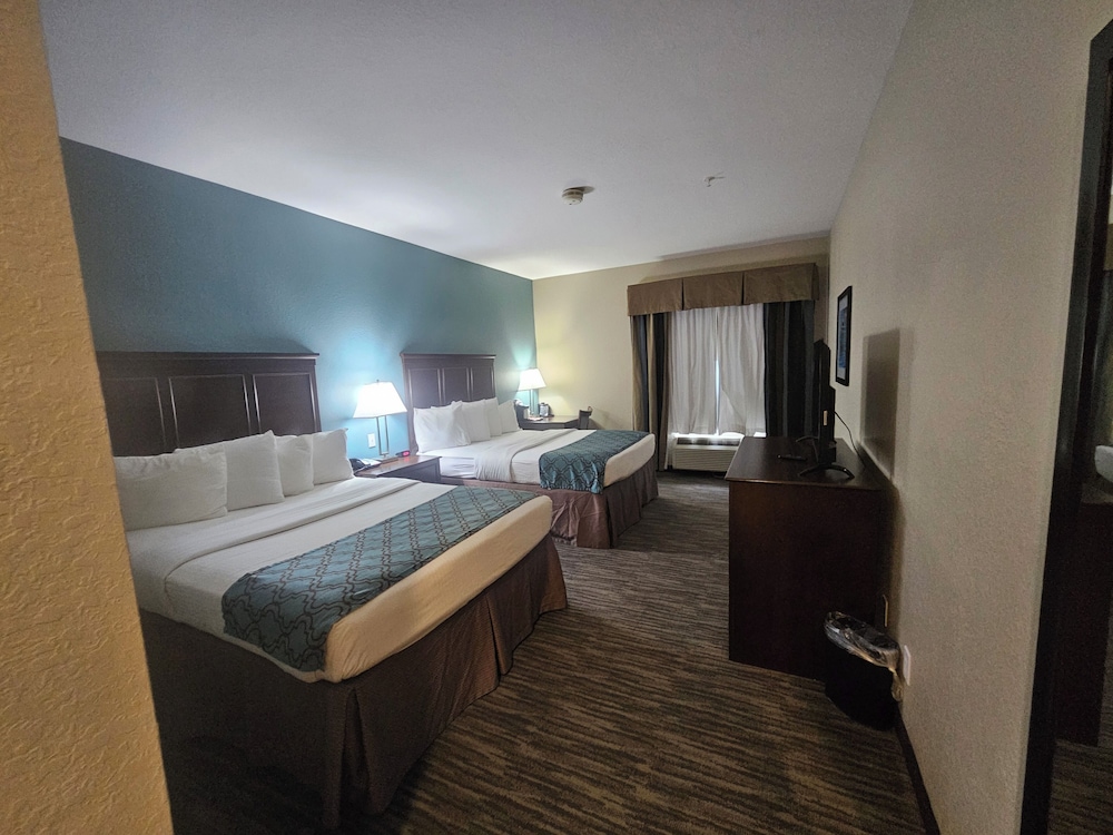 Heritage Place Hotel & Suites 17/48
