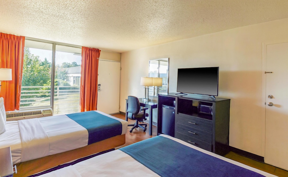 Motel6 Dumfries, VA 18/50