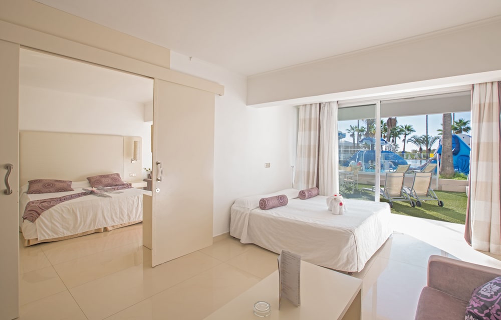 Dome Beach Marina Hotel and Resort 16/46