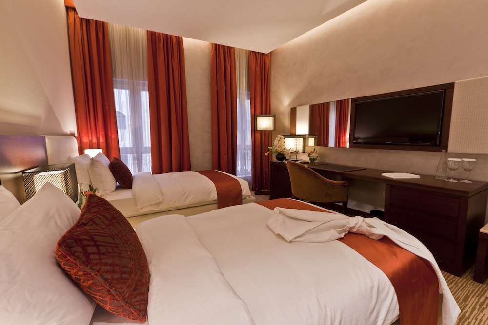 Zubarah Hotel 10/38