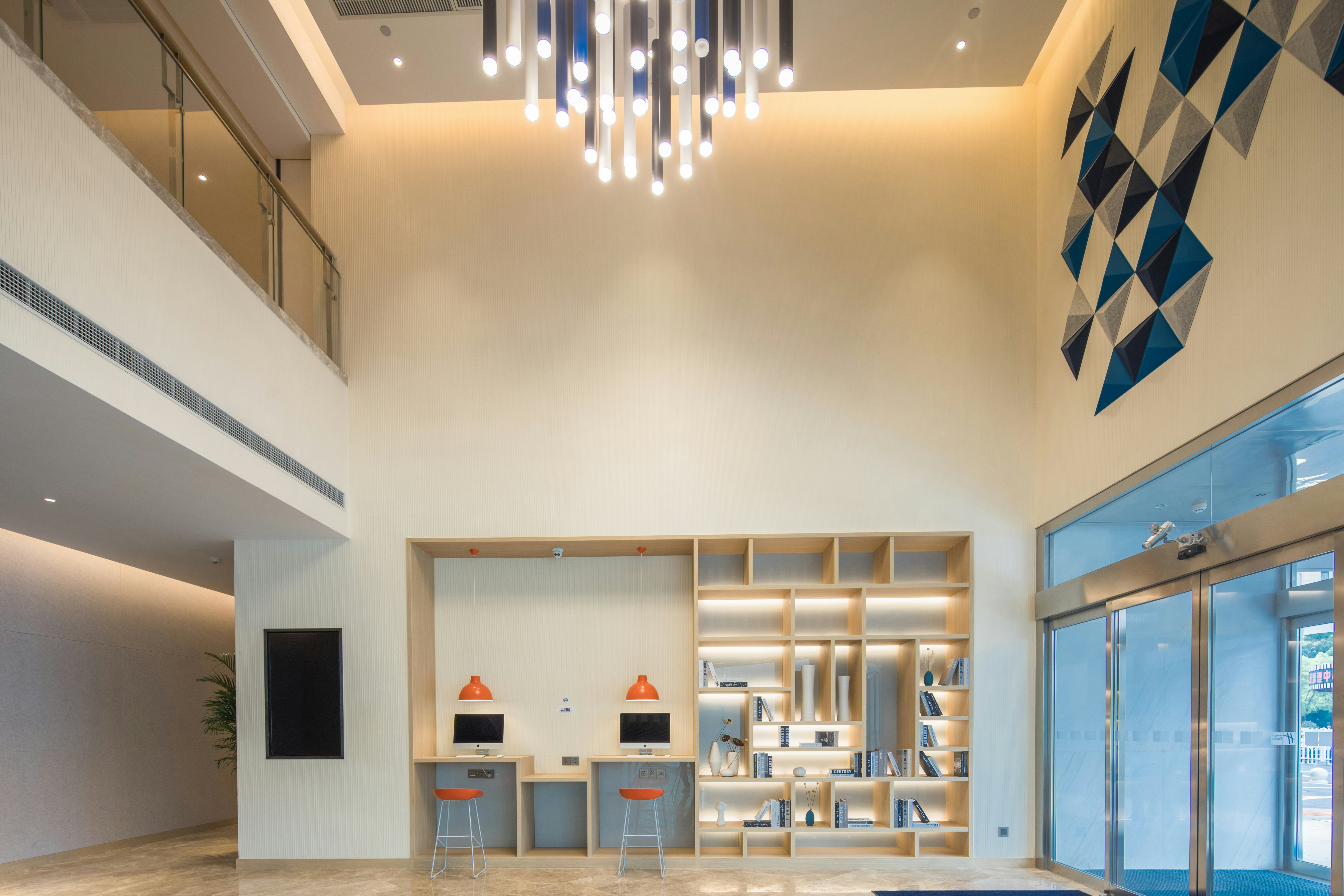 Holiday Inn Express Hangzhou Jiuzhou 17/40