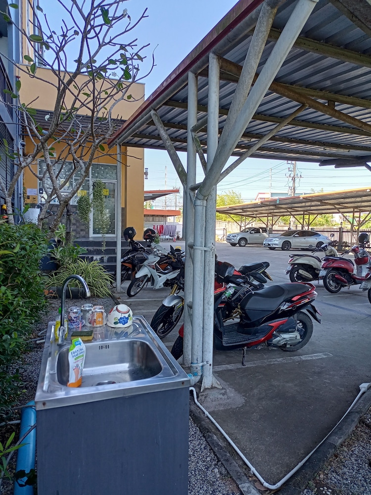 Room 9 Residence - Adult Only 37/43