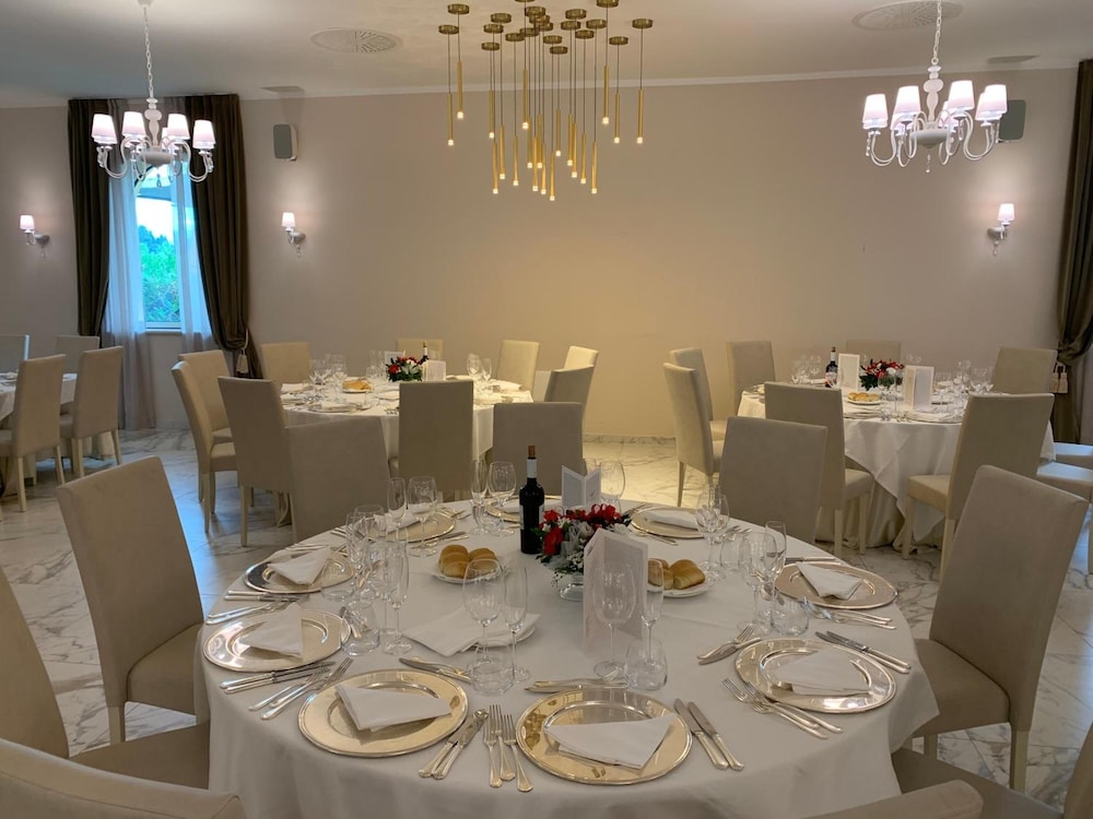Hotel Villa Pigna 65/83