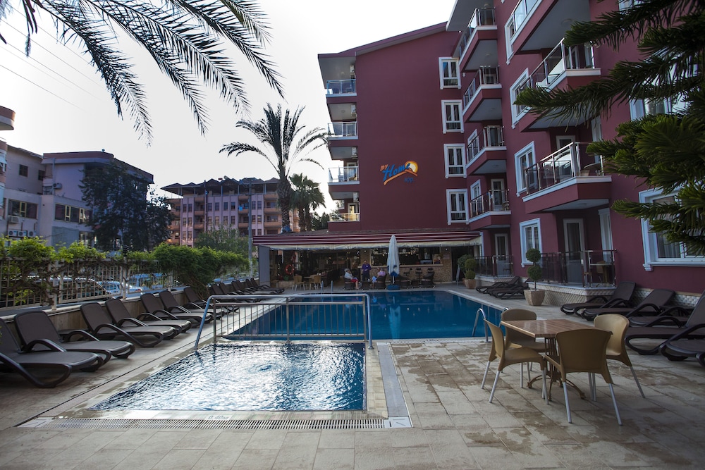 My Home Aparthotel 32/38