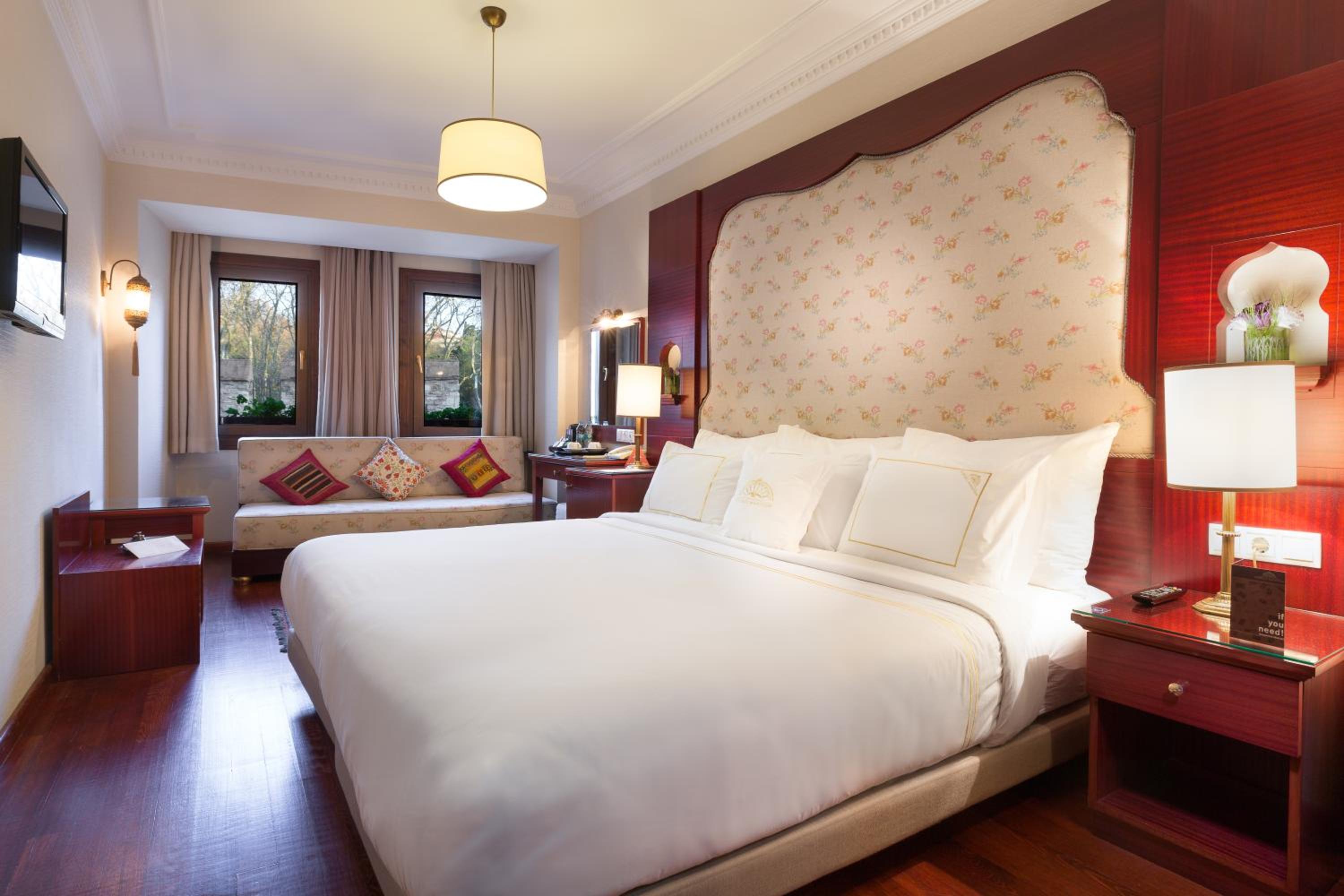 Standard, Triple, Double Bed, Sofa
