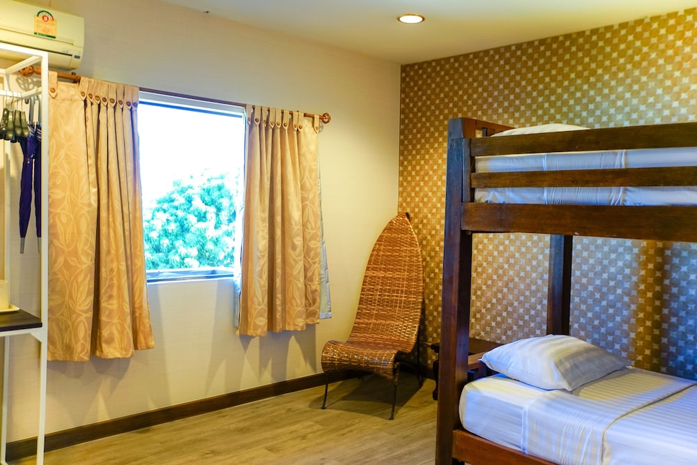 Parasol Hotel Chiang Mai by Compass Hospitality 44/54
