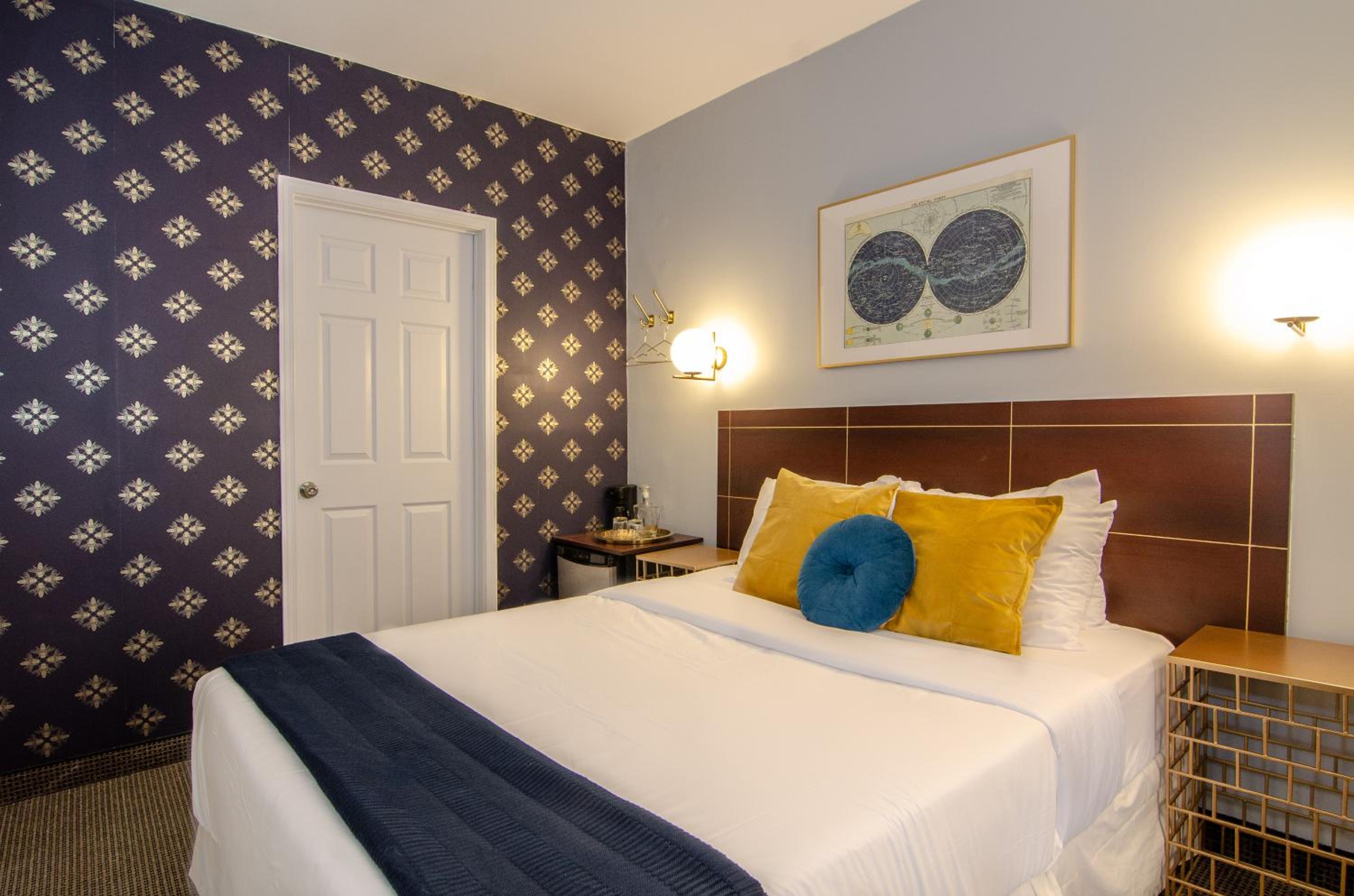 غرفة بسرير كوين، Hotel Dorion 4/10