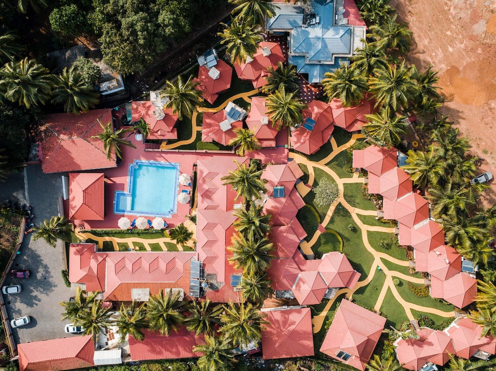 Leoney Resort 3/35