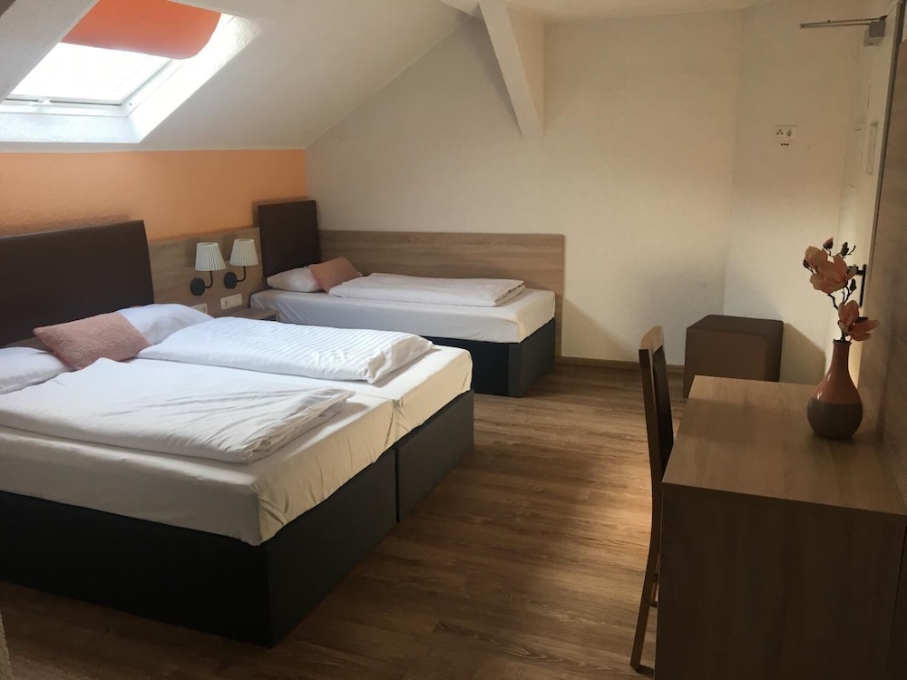 Central Hotel Duisburg 17/34