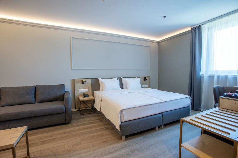 Expo Tower Hotel by Mellow Mood Hotels 29/82