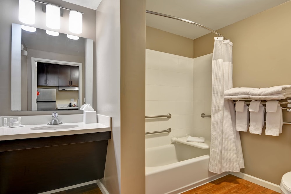 Towneplace Suites By Marriott Alexandria 15/35