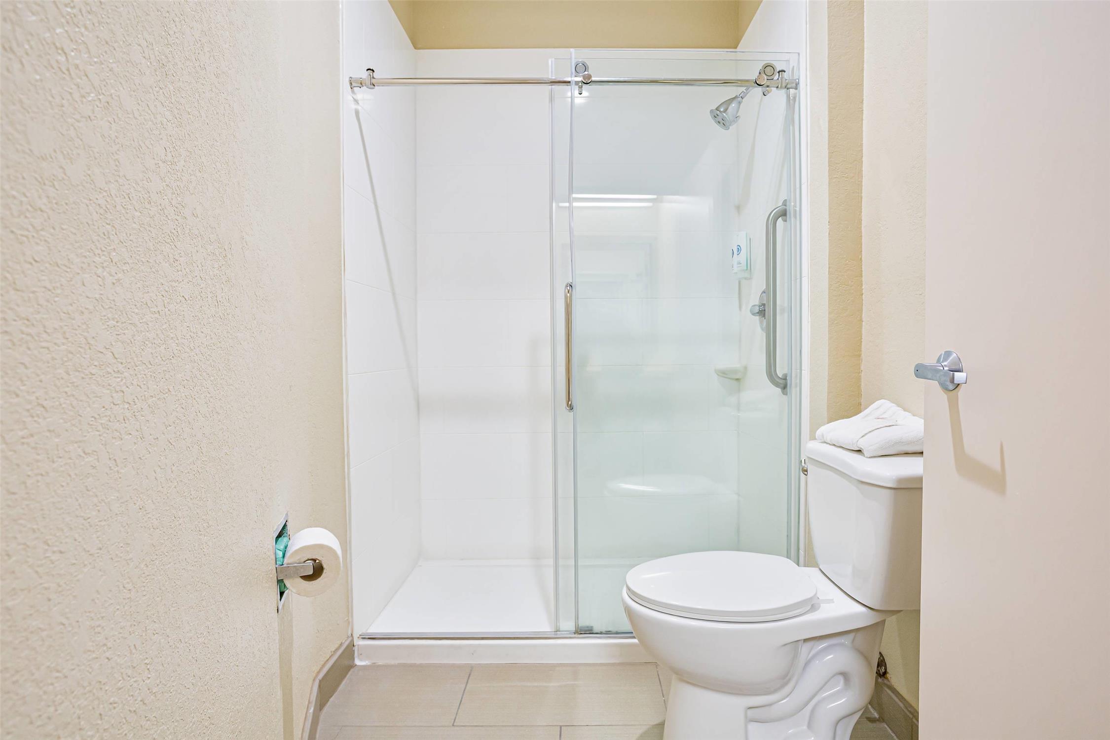 Comfort Inn and Suites Montgomery East Carmichael Rd 53/54