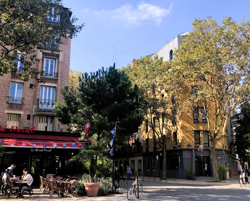 COMFORT HOTEL SIXTEEN PARIS MONTROUGE 8/67