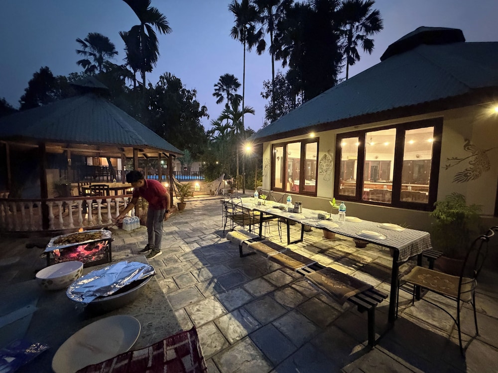 Jungle Safari Resort 40/50