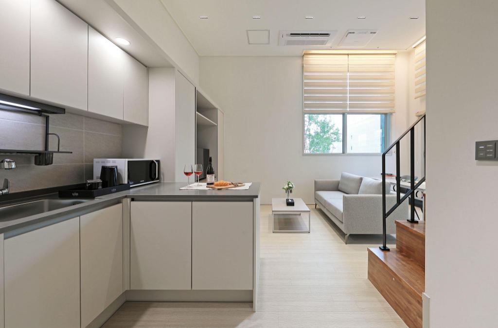 غرفة كلوب بسرير كوين مع أريكة، Sota Suite Pyeongtaek Godeok 5/8