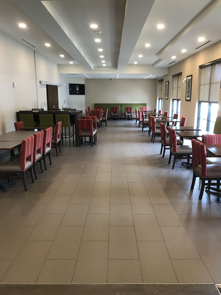 Comfort Suites Summerville 18/19