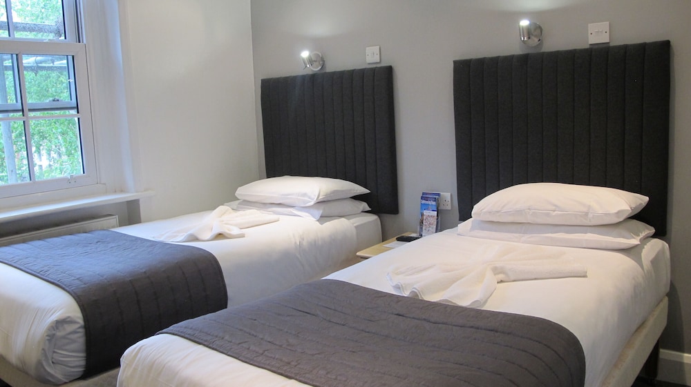 Alhambra Hotel 19/50