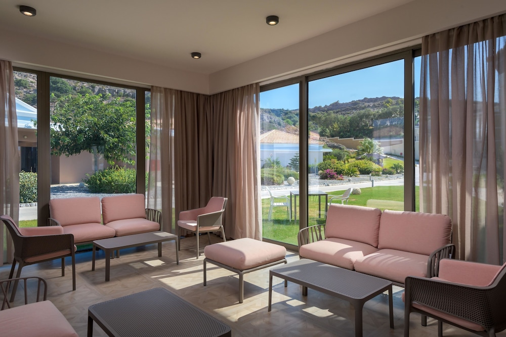 La Marquise Luxury Resort Complex 51/71