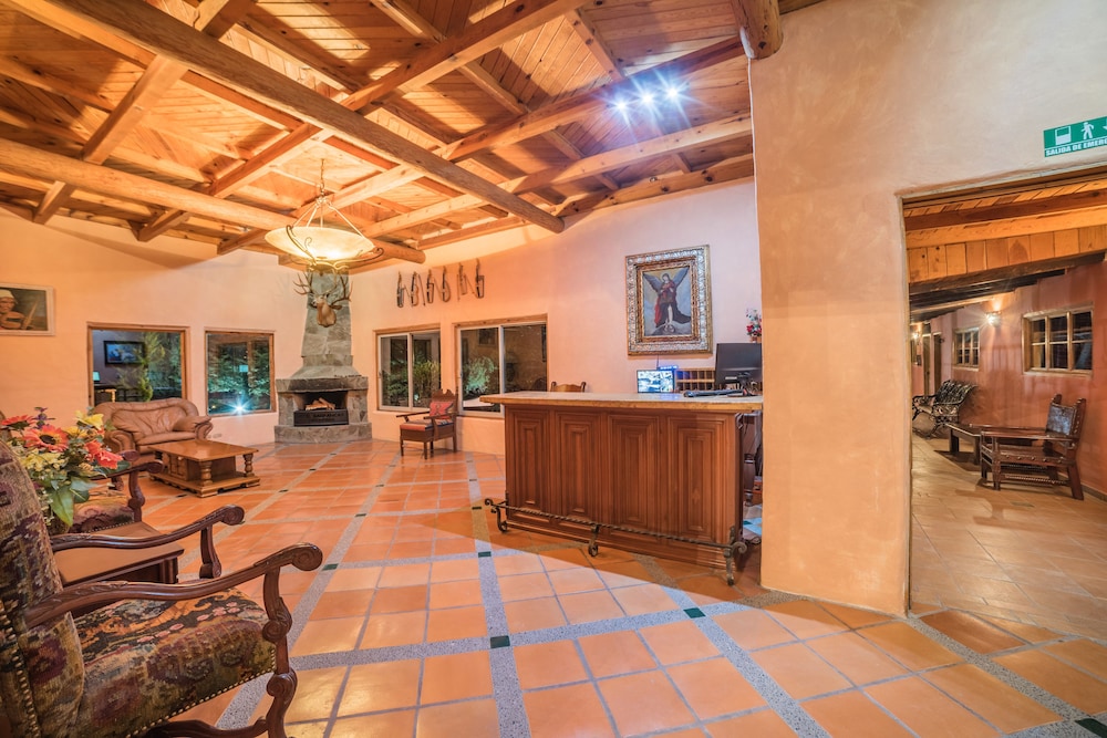 Hotel Barrancas Del Cobre 7/43