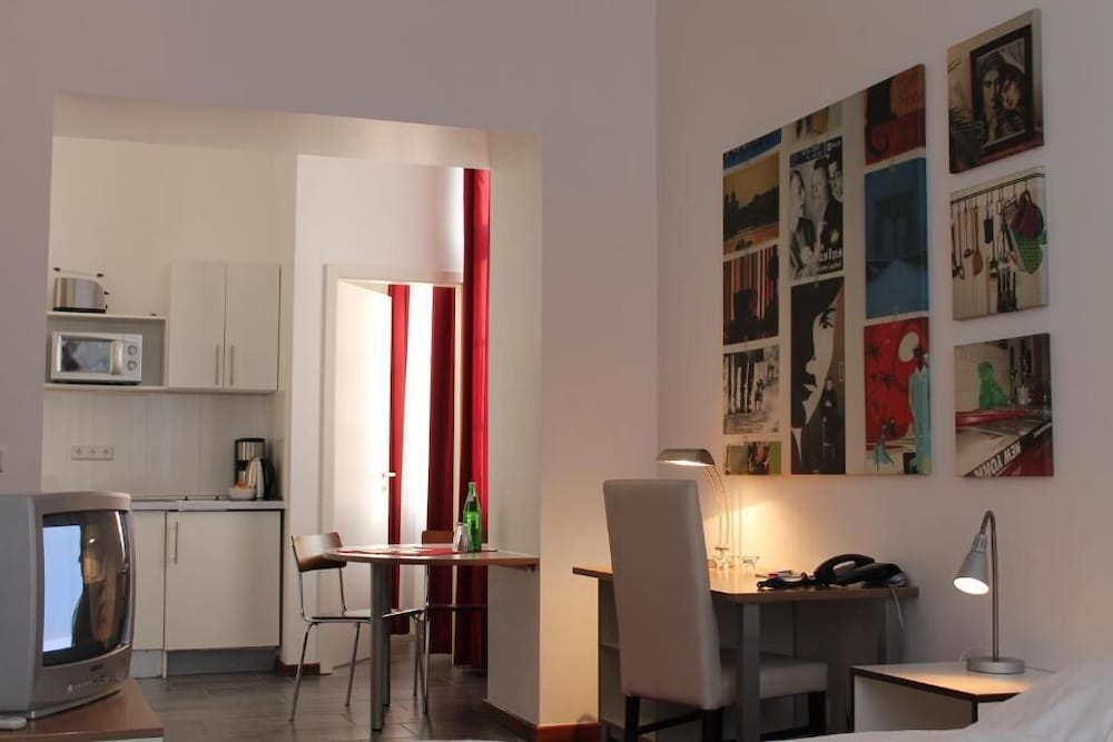 GLS Studio Hotel Berlin 24/33