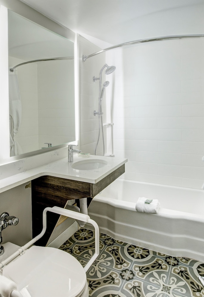 Best Western Sea Island Inn 18/42