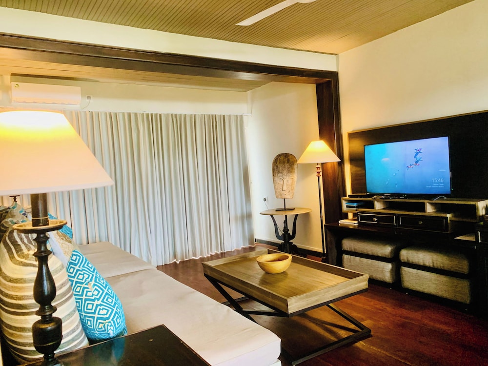 Suite Lanka 40/50