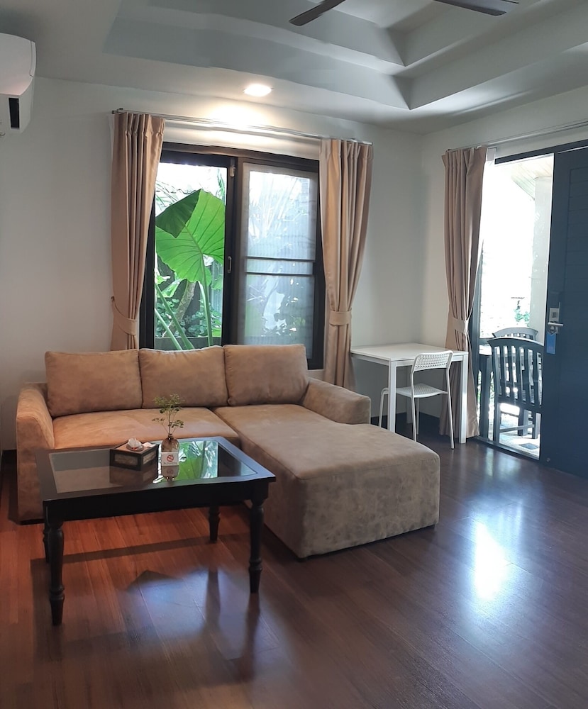 Cocoville Phuket 55/75