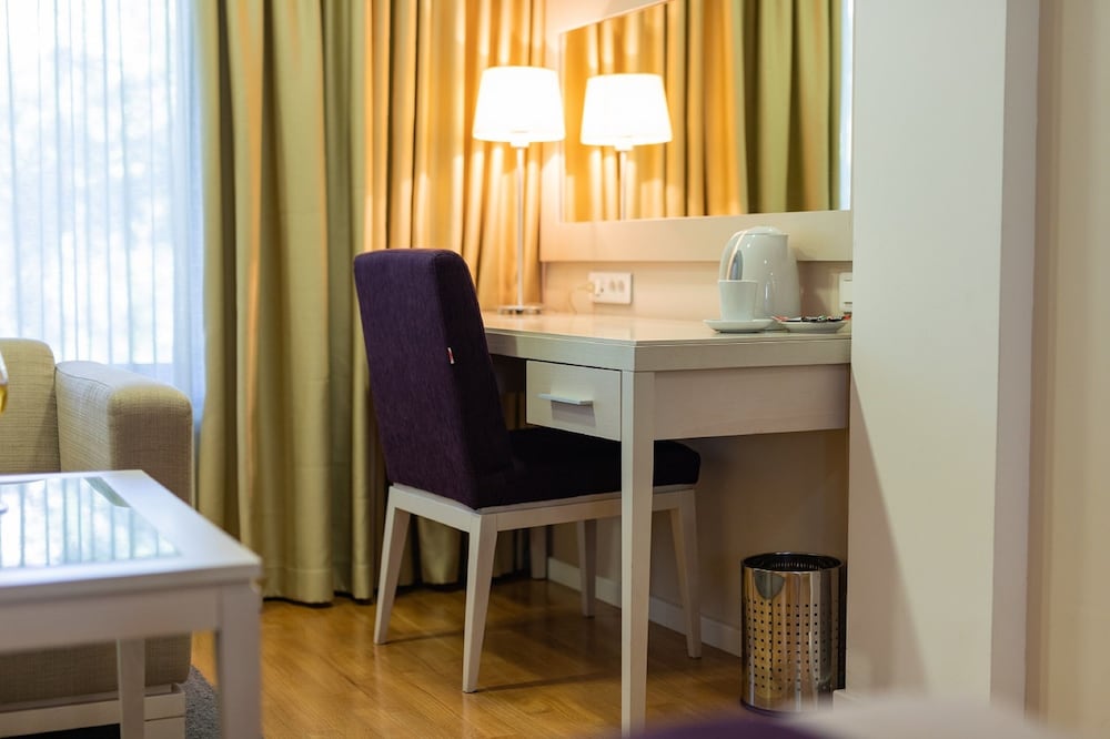 HOTEL M 25/39