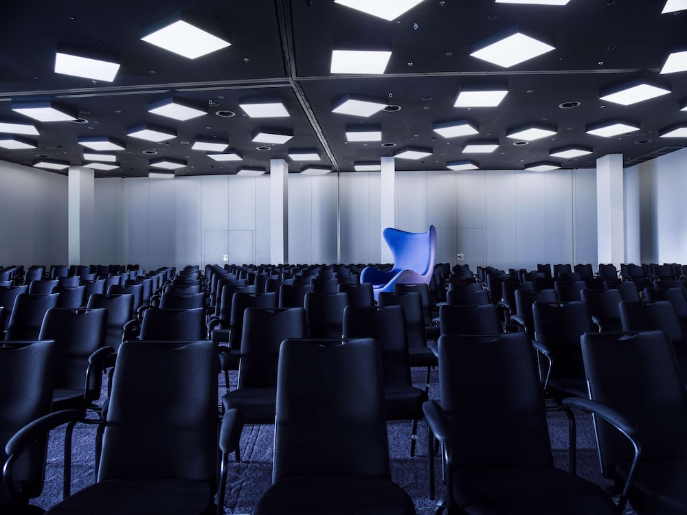 Radisson Blu Hotel Zurich Airport 65/72
