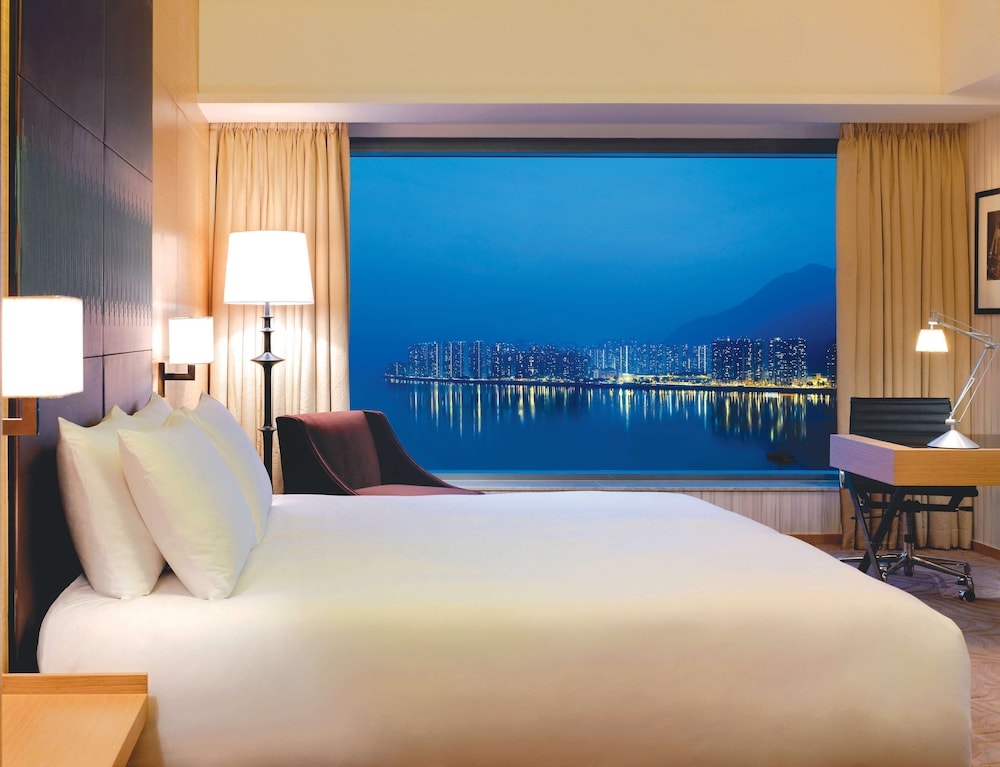 HYATT REGENCY HONG KONG SHA TIN 18/69
