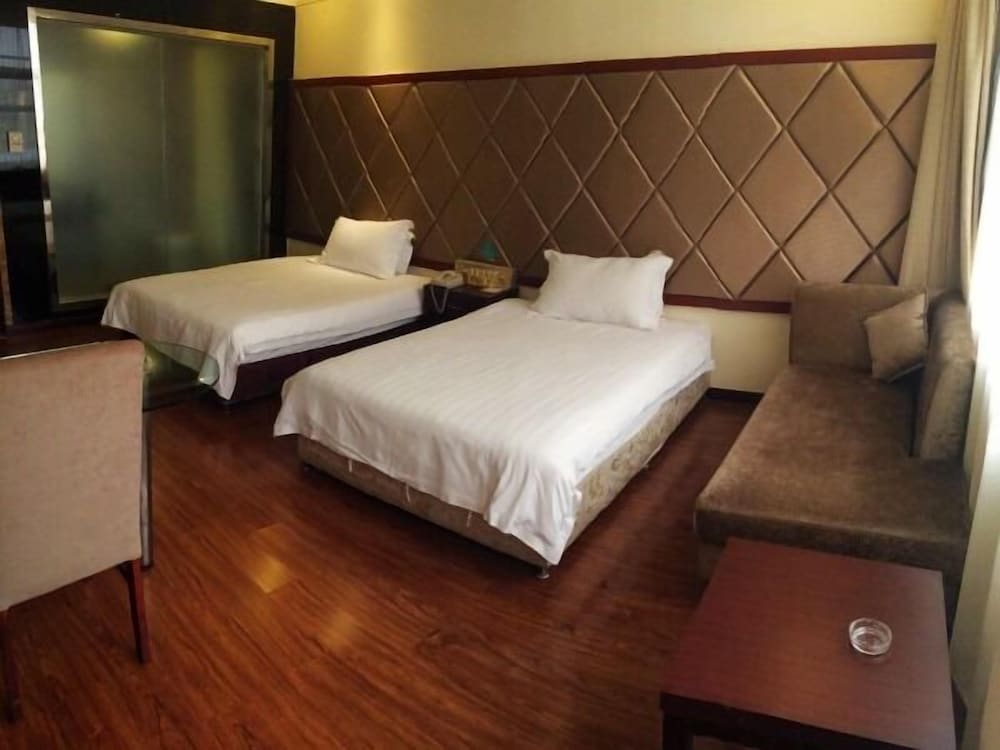 Jinjiang Inn Fashion Jinan Wuyingshan North Road 15/21