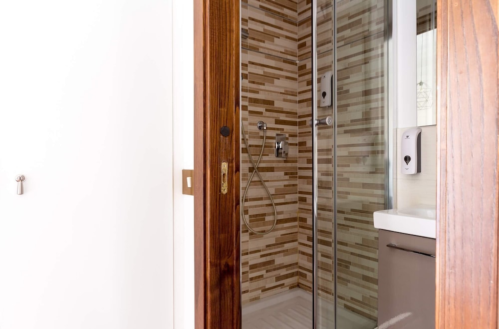 Prati Resort Guesthouse 50/50