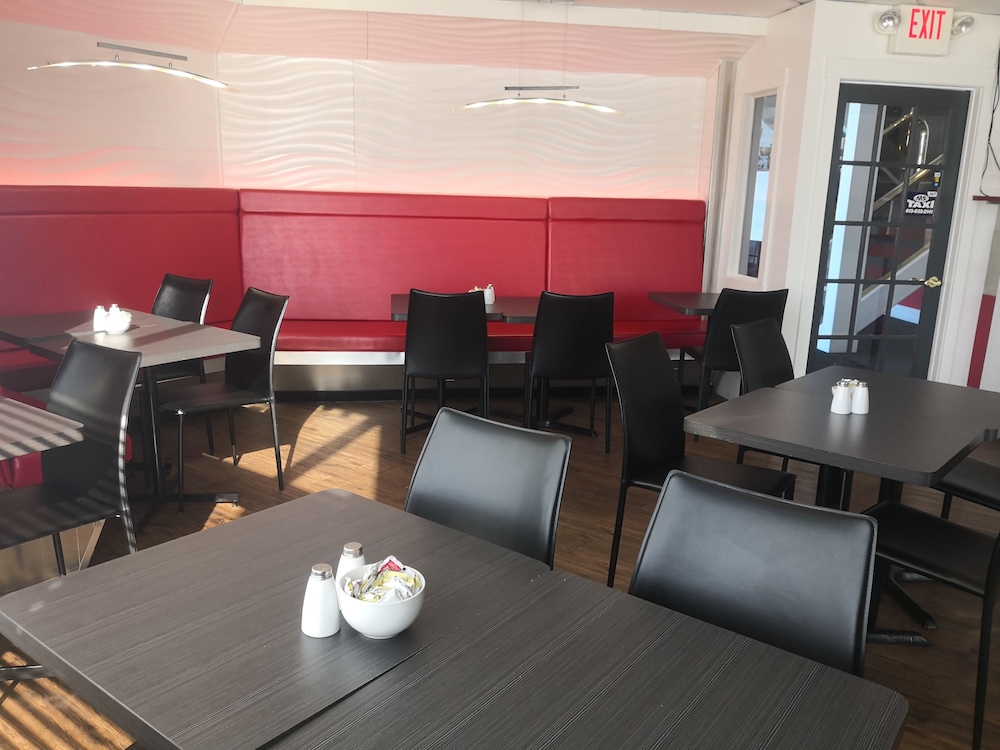 Quality Inn & Suites Hawkesbury 37/50