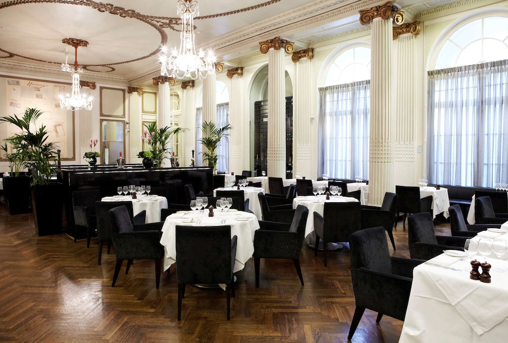 The Waldorf Hilton, London 77/91