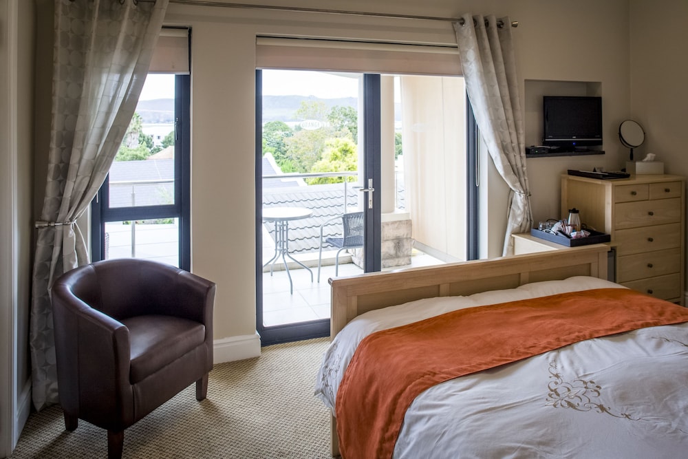 Orange Inn Knysna 9/46