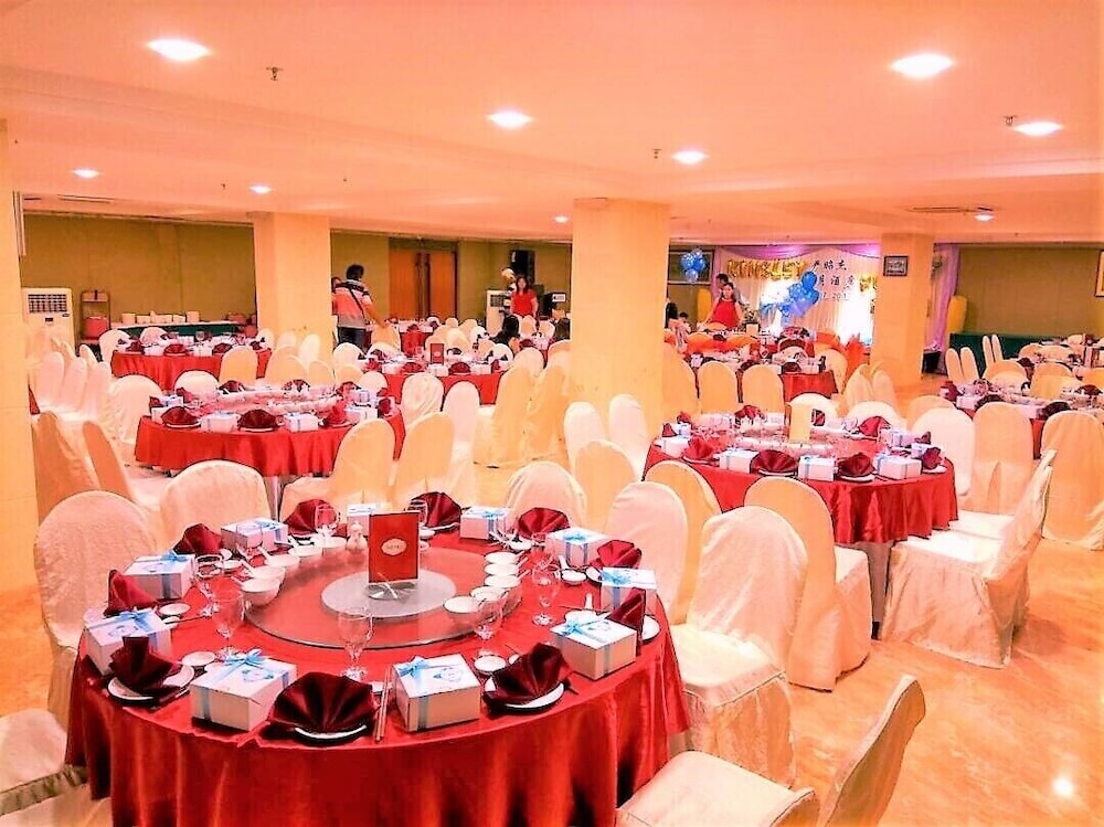 Margherita Plaza Hotel 52/63