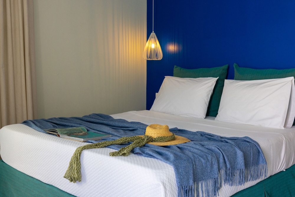 COMFORT, KING BED