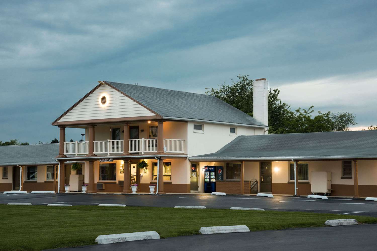 Econo Lodge Palmyra - Hershey 2/7