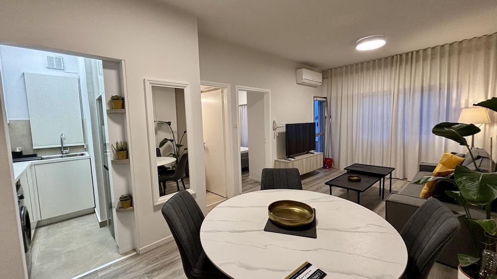 Seabreeze Limassol City Center Flat 48/50