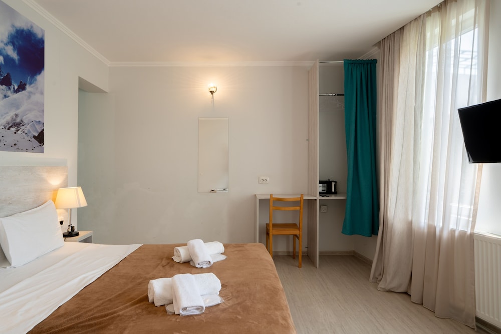 Hotel Tato 16/50