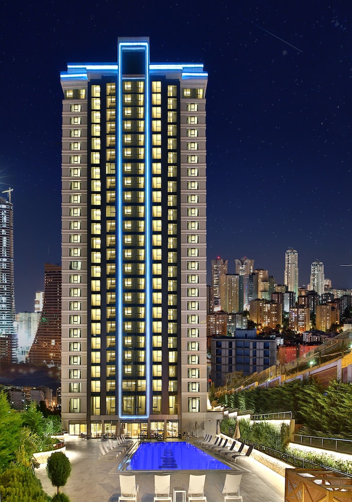 Bof Hotels Ceo Suites 25/73