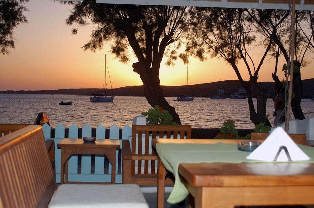 Paros Hotel 23/43