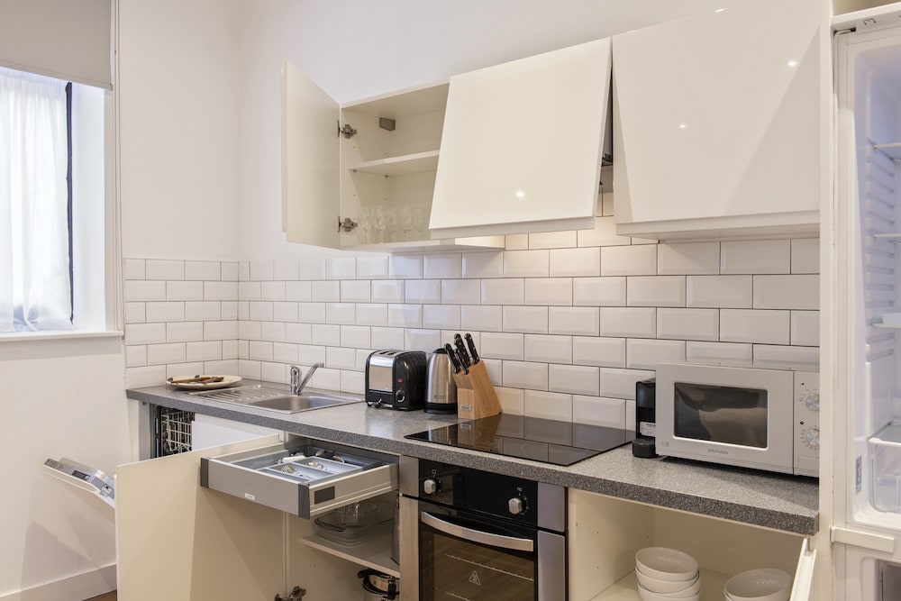 2 Bedrooms, Plus, Apartment, 2 King Beds, Sofa، Cove Minshull Street Piccadilly (ex. SACO Manchester - Piccadilly) 10/10